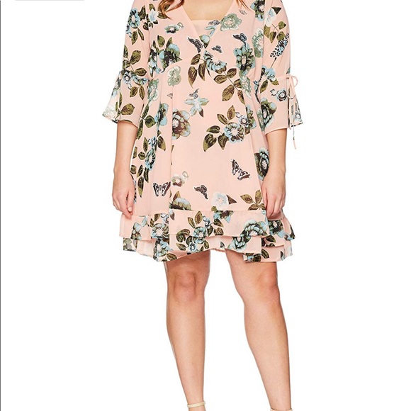 Junarose Dresses & Skirts - Junarose size 20 Floral Butterfly dress
